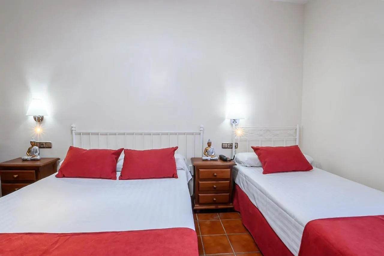 Hotel H28 Camas