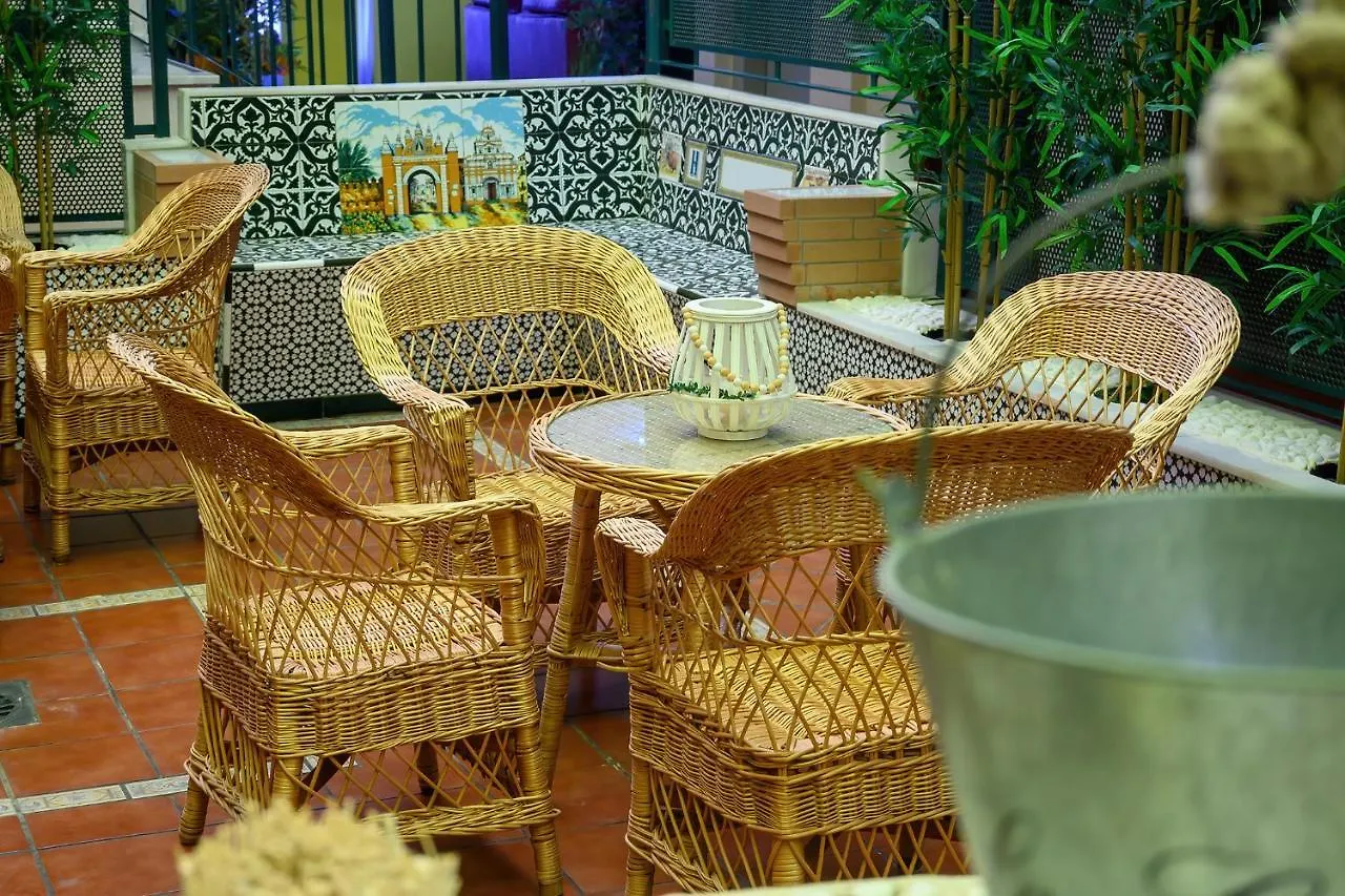 Hotel H28 Camas