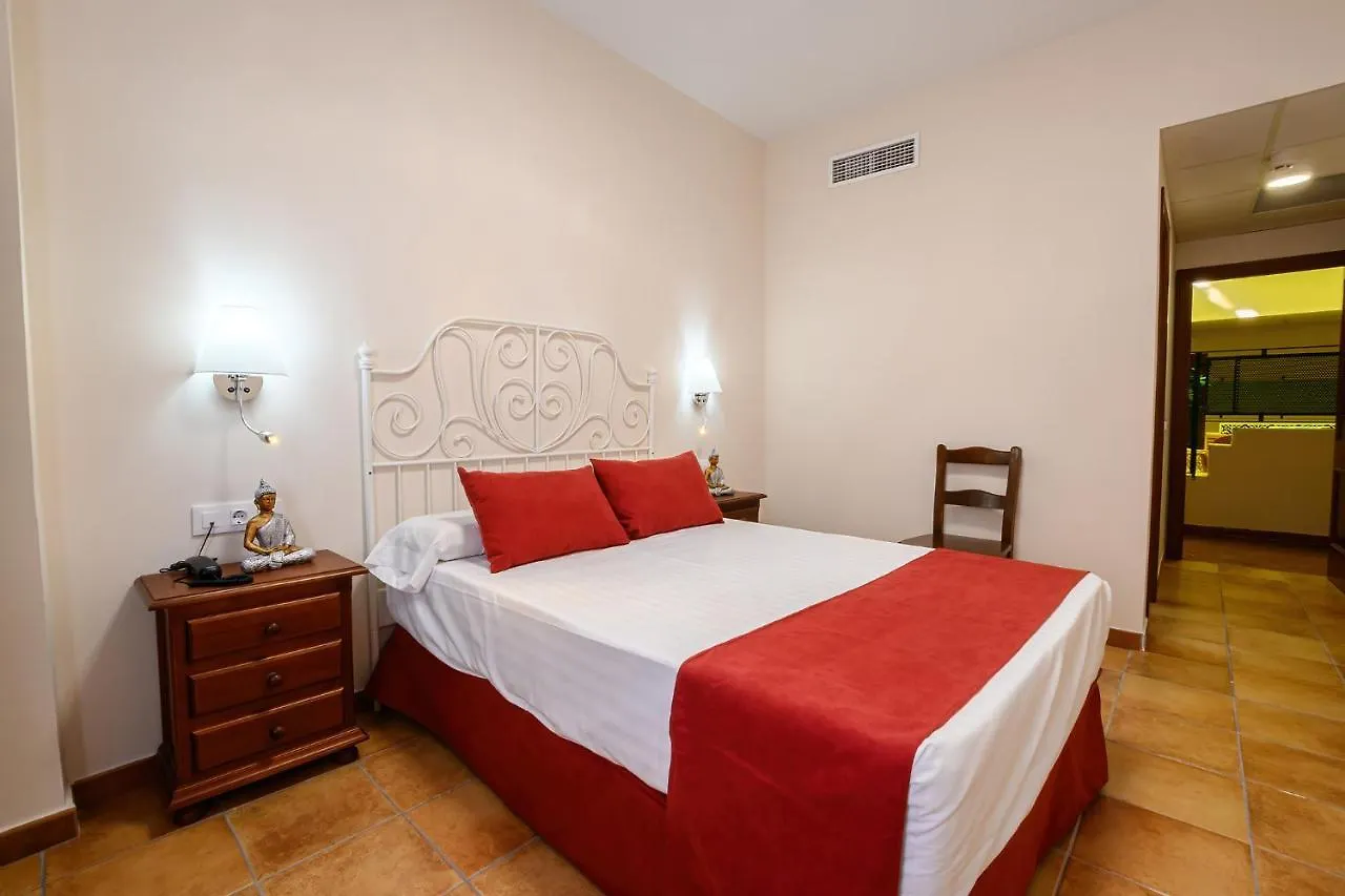 Hotel H28 Camas