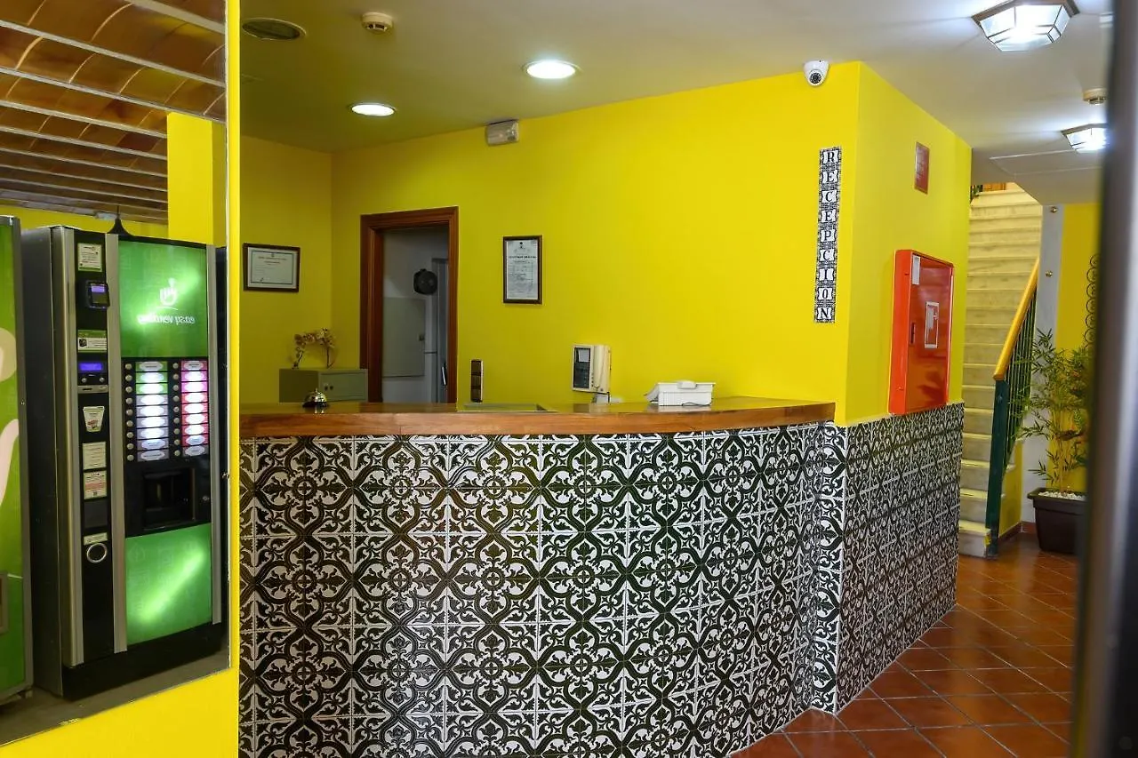 Hotel H28 Camas